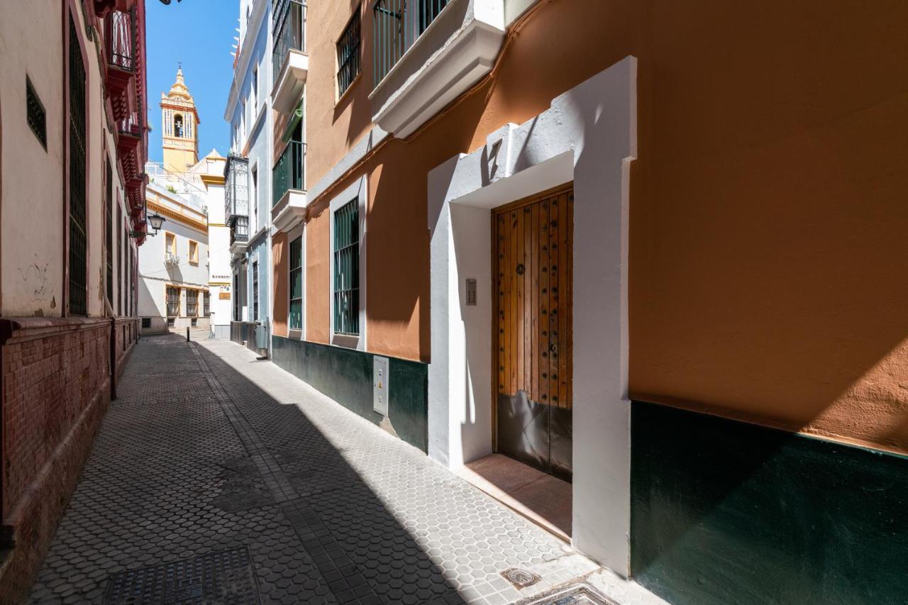 Holi-Rent Estrella Apartman Sevilla Kültér fotó